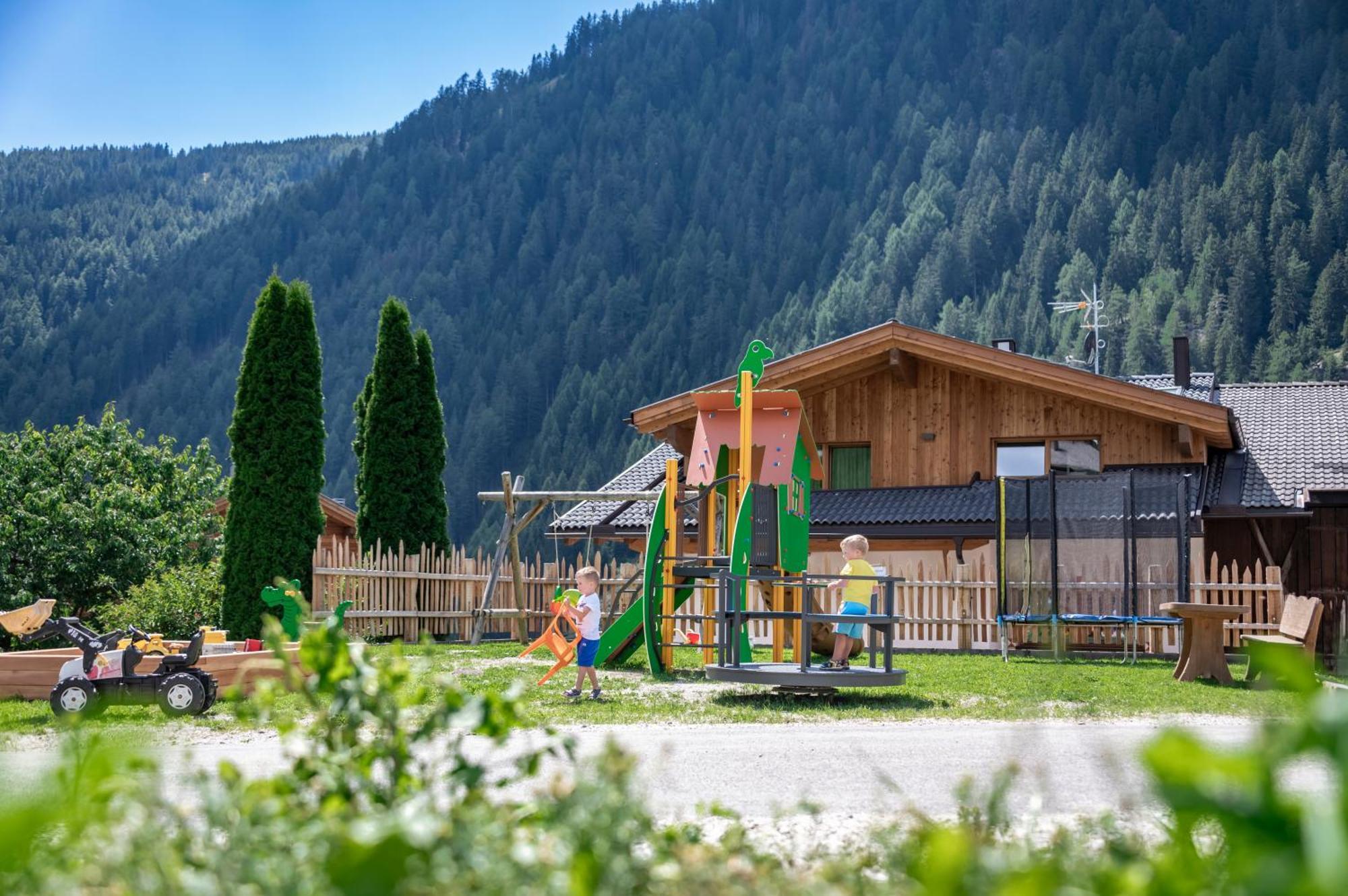 Mesnerhof Apartment Valles Exterior photo